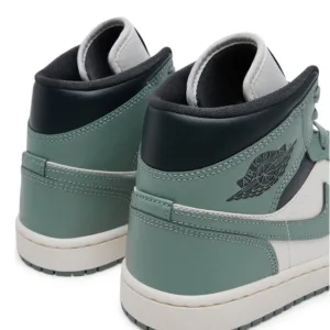 کفش زنانه جردن Air Jordan 1 Mid مدل BQ6472-130